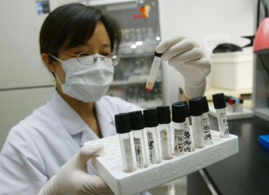 湖北省怎么鉴别孩子父亲是谁，湖北省孕期亲子鉴定如何收费